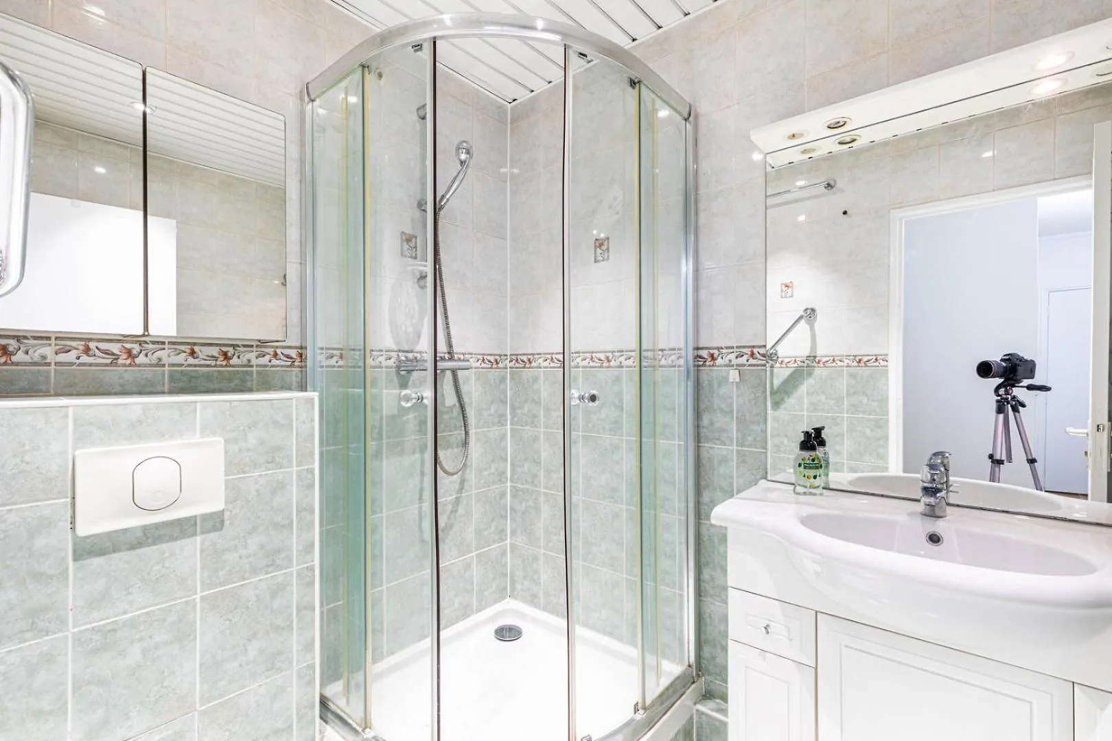 Guestready - Sejour Elegant A Paris Pour 6 Apartment 0*,  France